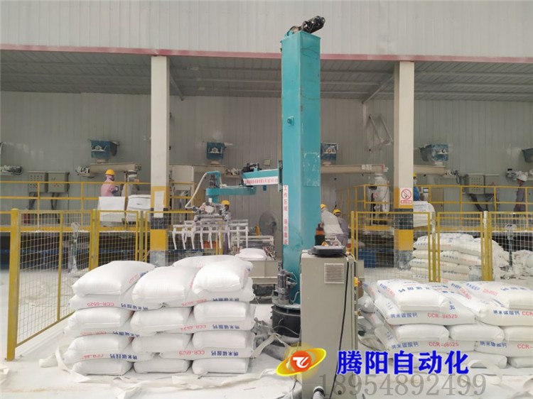 立柱式码垛机是粮食码垛机中占地面积小的机械设备图2