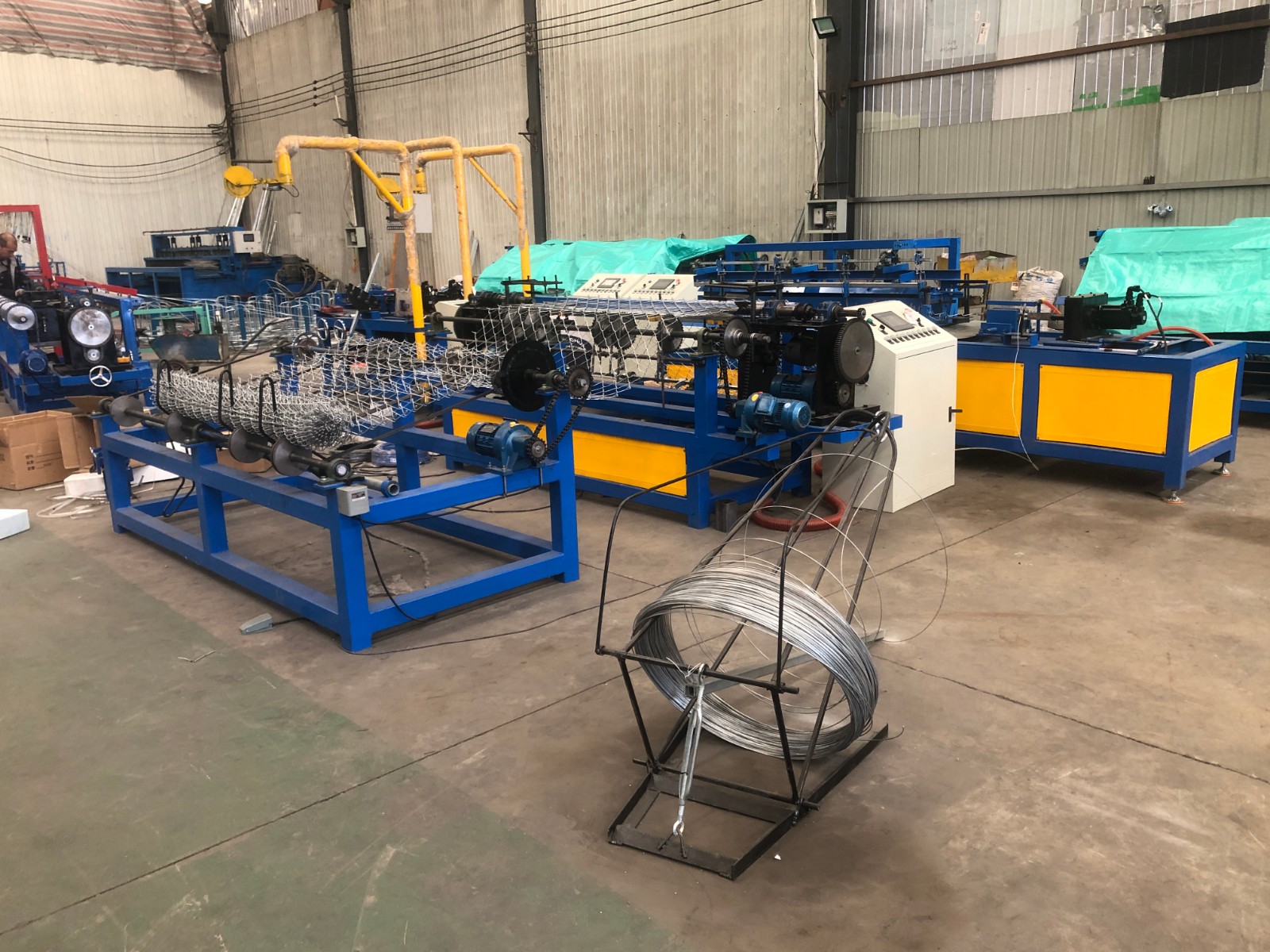 chain link fence machine图4