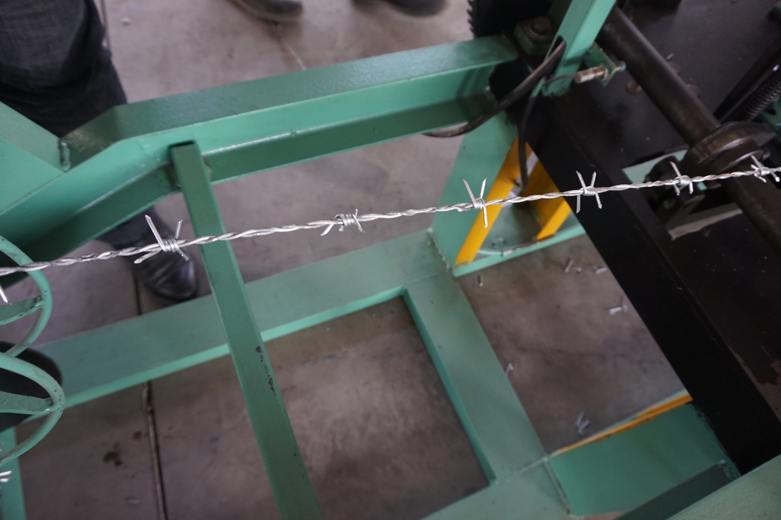 barbed wire mesh图2
