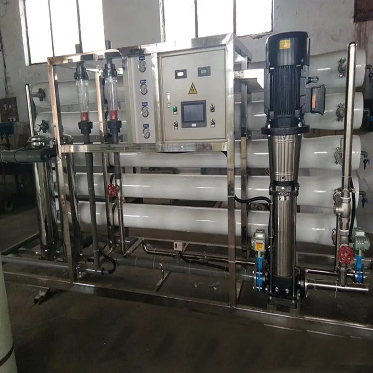 日化洗洁精洗衣液生产设备 全自动直流式液体灌装机图2