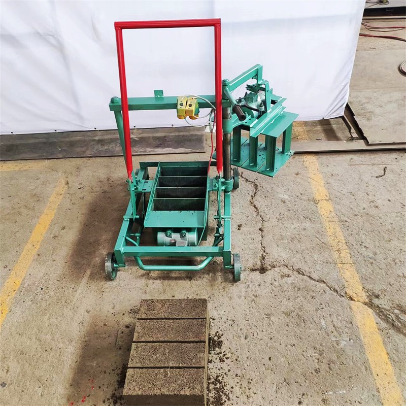 小型水泥砌块制砖机 定制出口型水泥制砖机 小型打砖机器图5