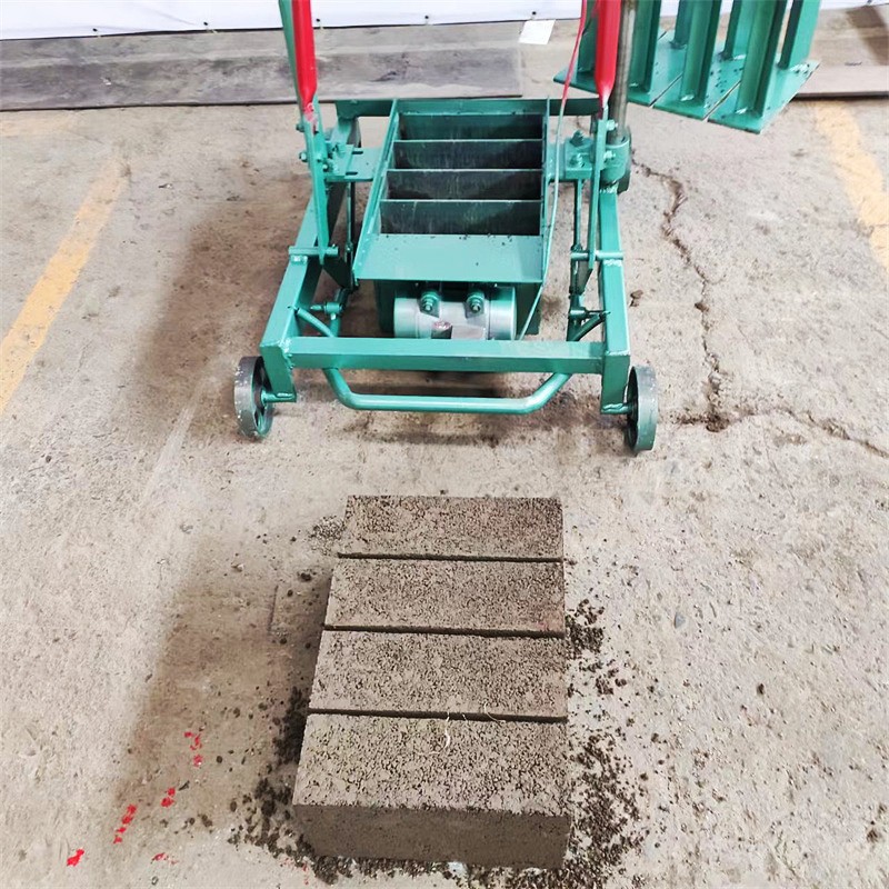 小型水泥砌块制砖机 定制出口型水泥制砖机 小型打砖机器图7