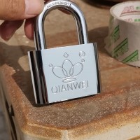 QianWei挂锁四片钥匙加厚电镀层防水防盗