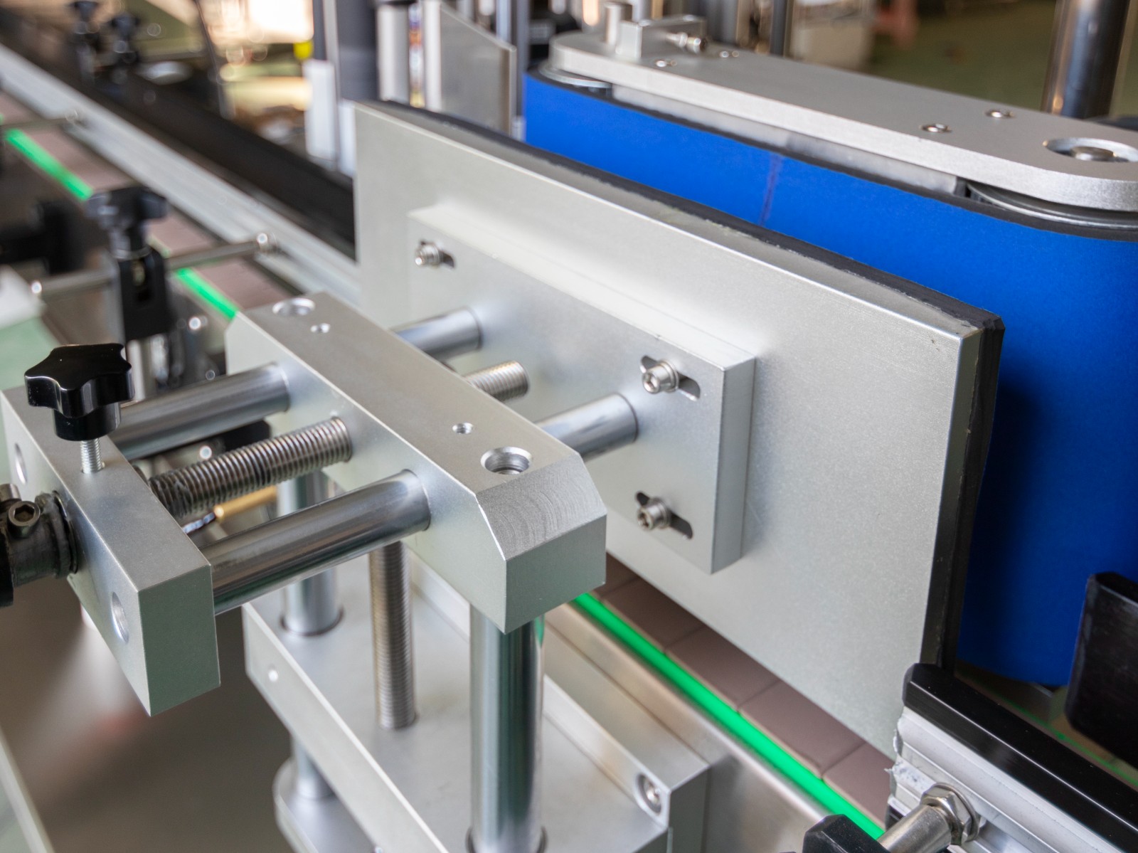 YM510 Round Bottle Labeler图4