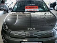 卢旺达政府、企业和银行如何推动电动汽车的普及