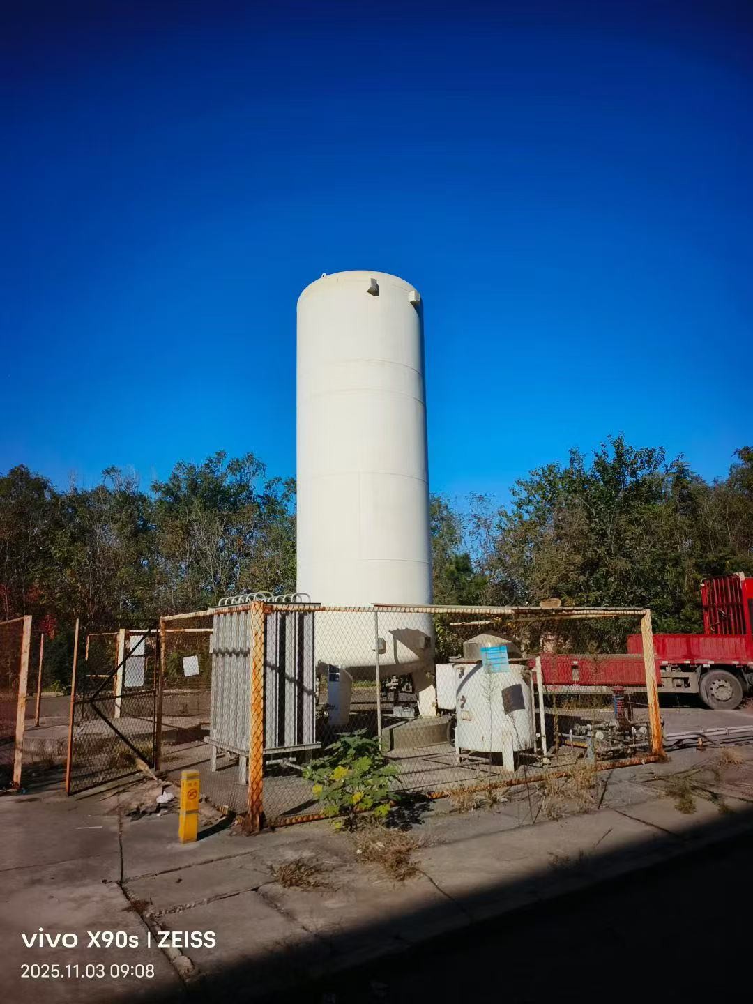 Carbon dioxide storage tank图2