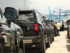 汽车经销商抗议肯尼亚政府计划降低二手进口车辆年龄限制，