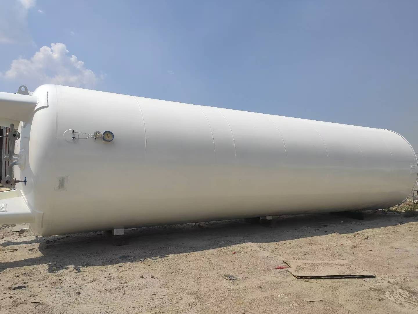 N2O gas storage tank 17图3