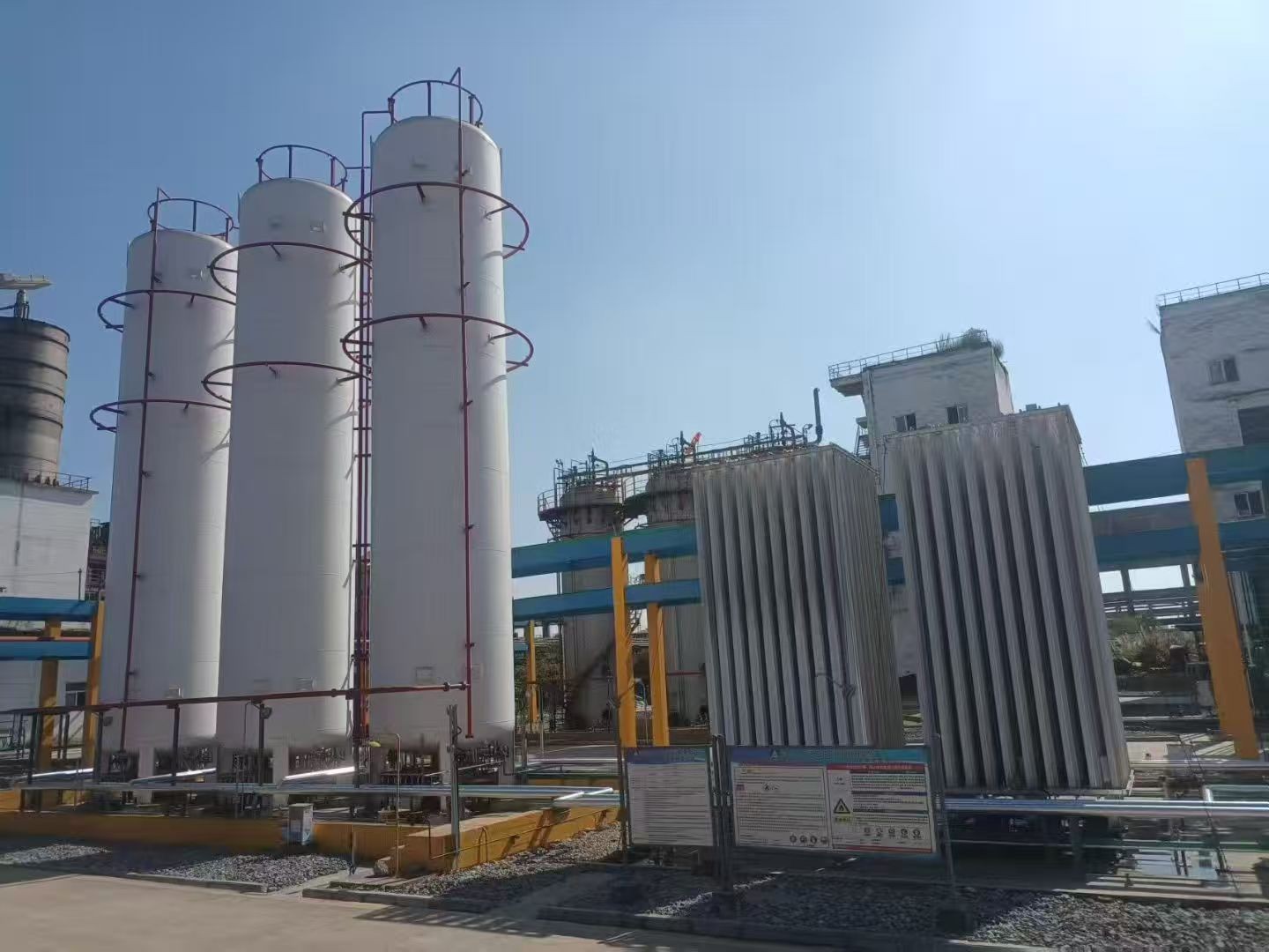 Low liquid storage tank9图4