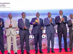 肯尼亚输油管道首次公开募股：鲁托敲响钟声，乌干达持有股